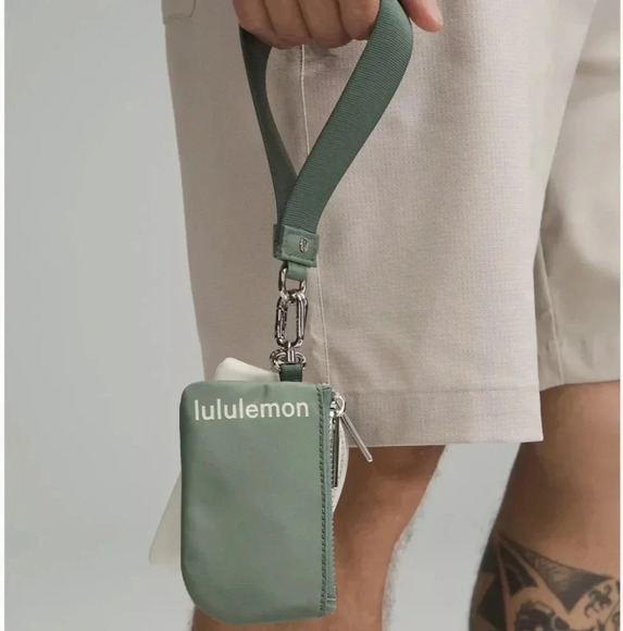 Lululemon wristlet - Picture 11 of 16